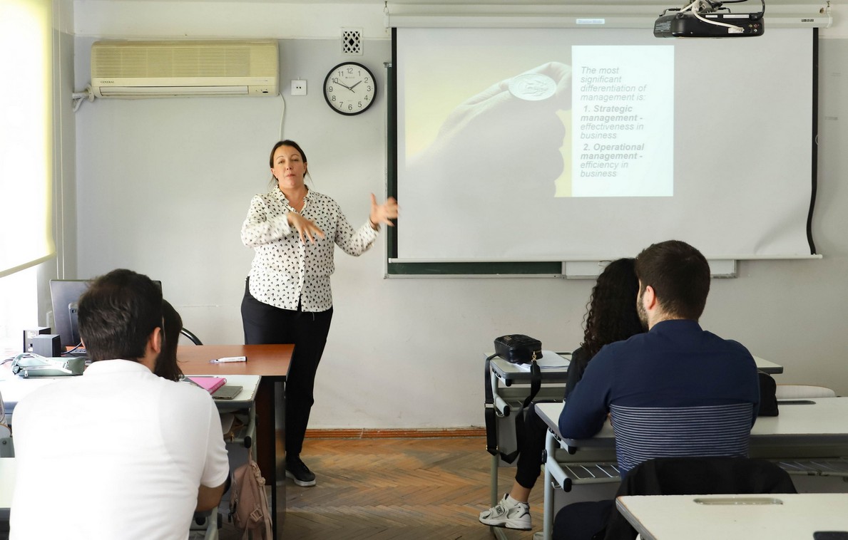 Serbian Scholar Conducts Seminar Professor