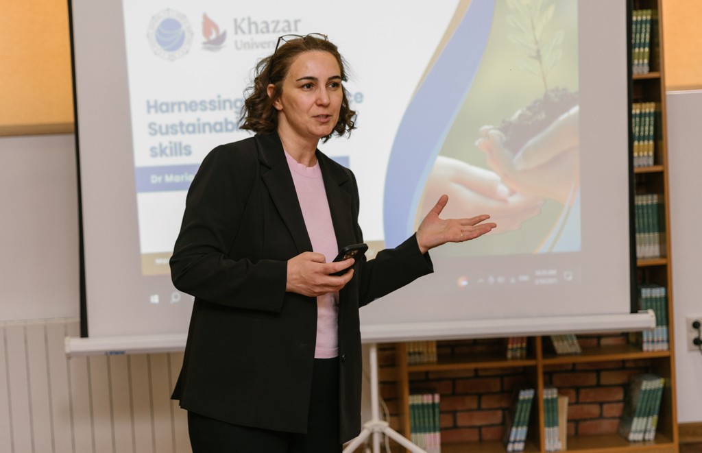 “Sİ-nin davamlılıq və yaşıl bacarıqların inkişafına təsiri” mövzusunda seminar