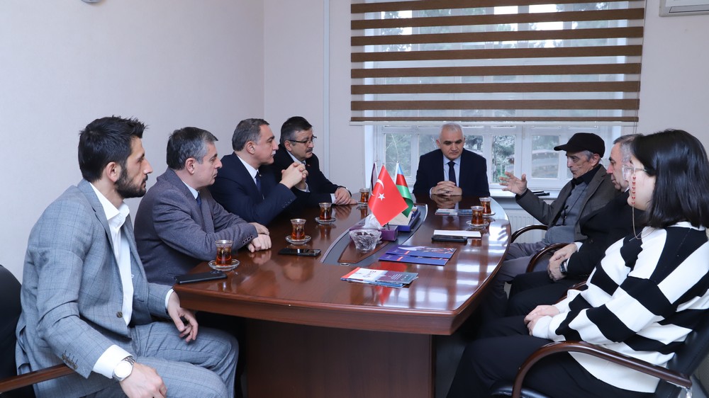 Kırşehir Ahi Evran Universitetinin nümayəeyəti "Xəzər"də