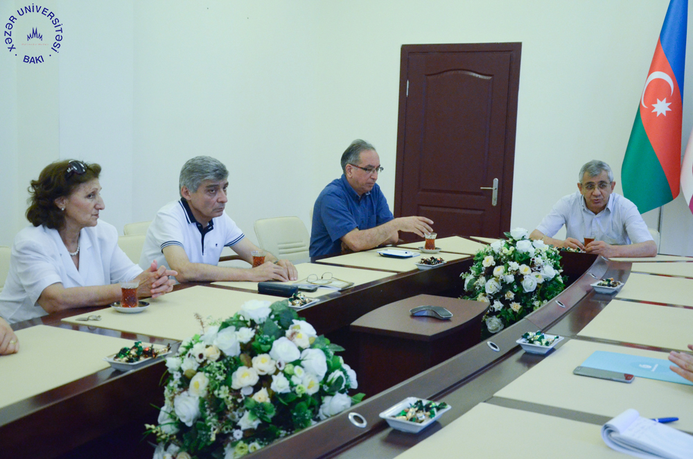 Khazar University Signs a Cooperation Agreement with Yunus Emre Institute