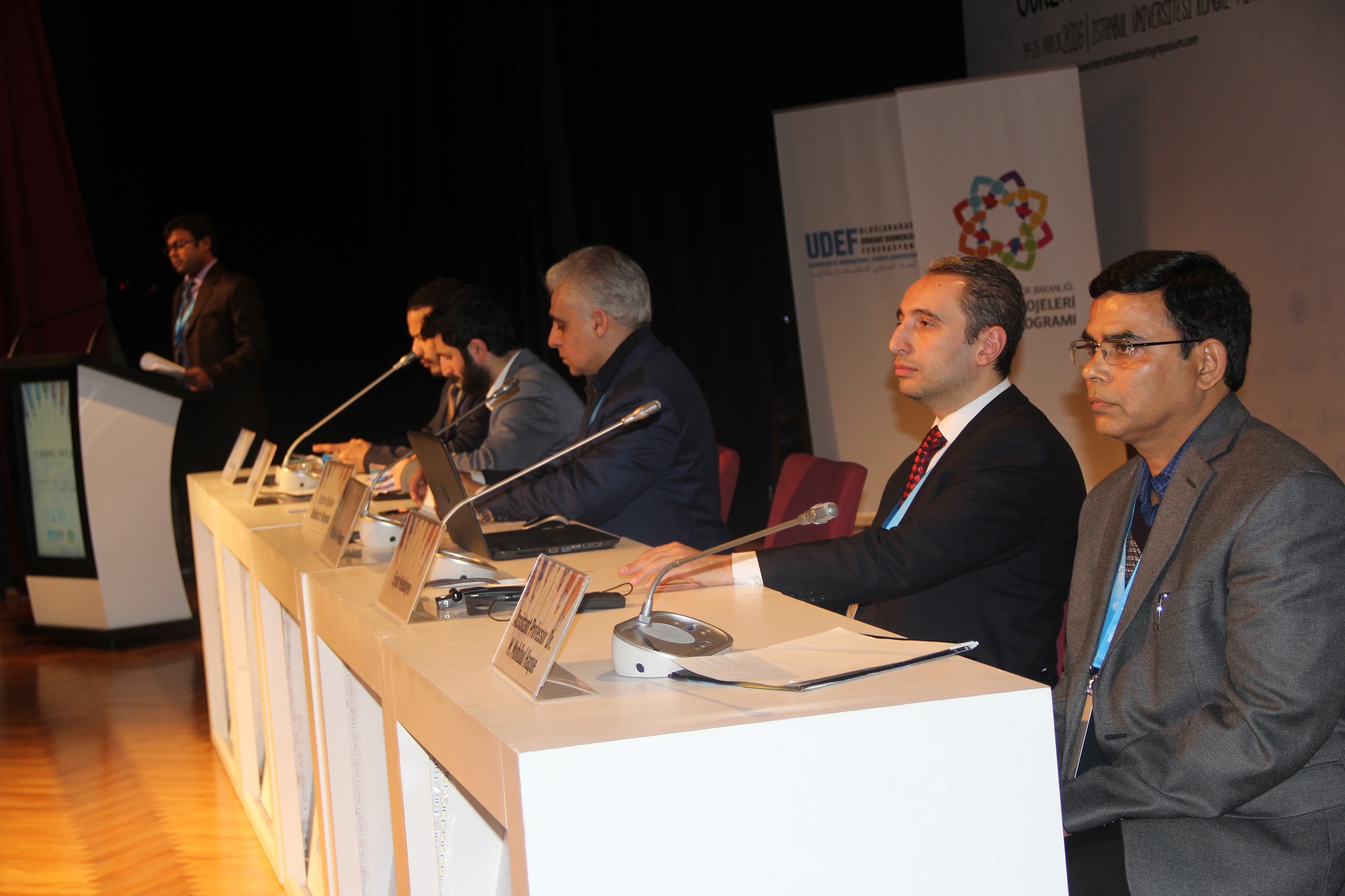 Department Vice Chair Participates in Symposium in Istanbul