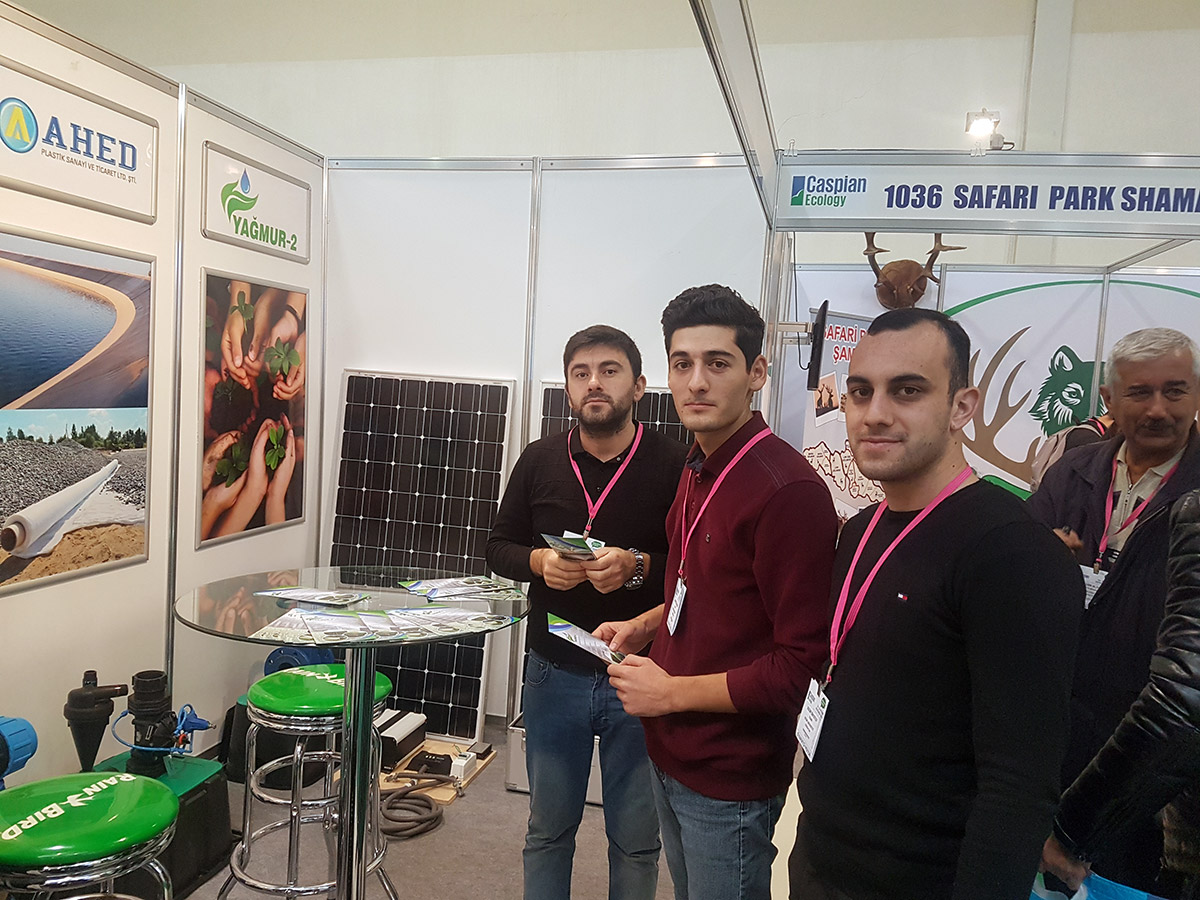 Students at CASPIAN ECOLOGY exhibition