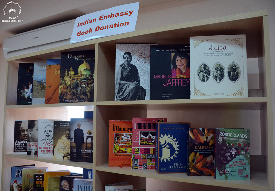 Indian Ambassador contributes books to LIC