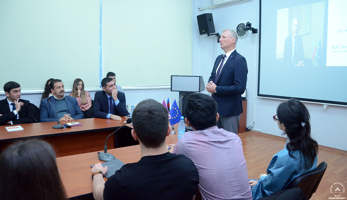 Head of the EU Delegation to Azerbaijan delivers a seminar at Khazar University