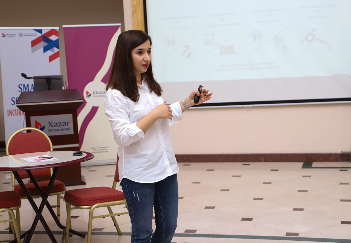 Smart Solutions: Guiding Start-ups through Effective Team Management and Agile Strategies at Khazar University