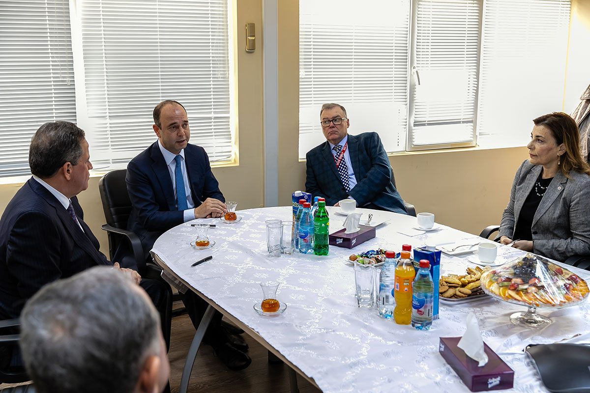 Country’s Websites about the Meeting of the Heads of High Education Institutions at Heydar Aliyev Baku Deep Water Jacket Factory