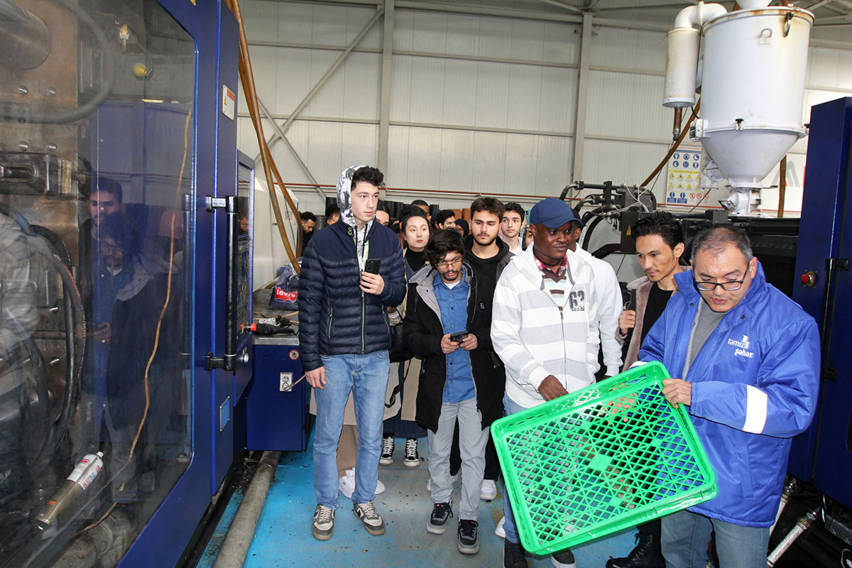 Information tour to "Clean City" industries for international students