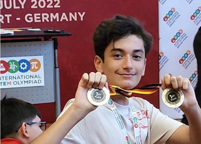 Ibrahim Allahverdiyev, "Dunya" school student, becomes the double world champion in the competition held in Germany
