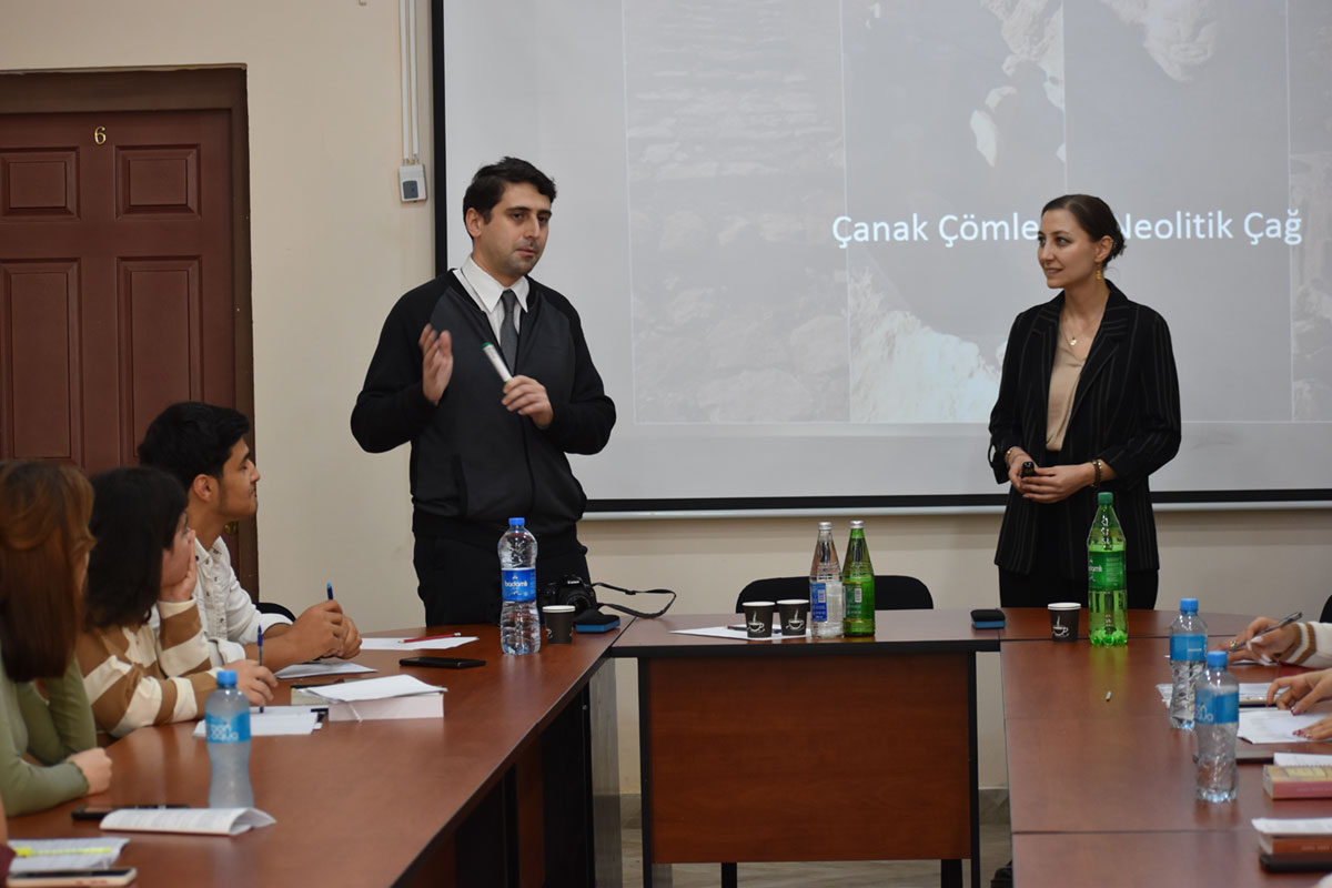 A seminar on "Refining examples of settlements in Anatolia during the Neolithic period" held
