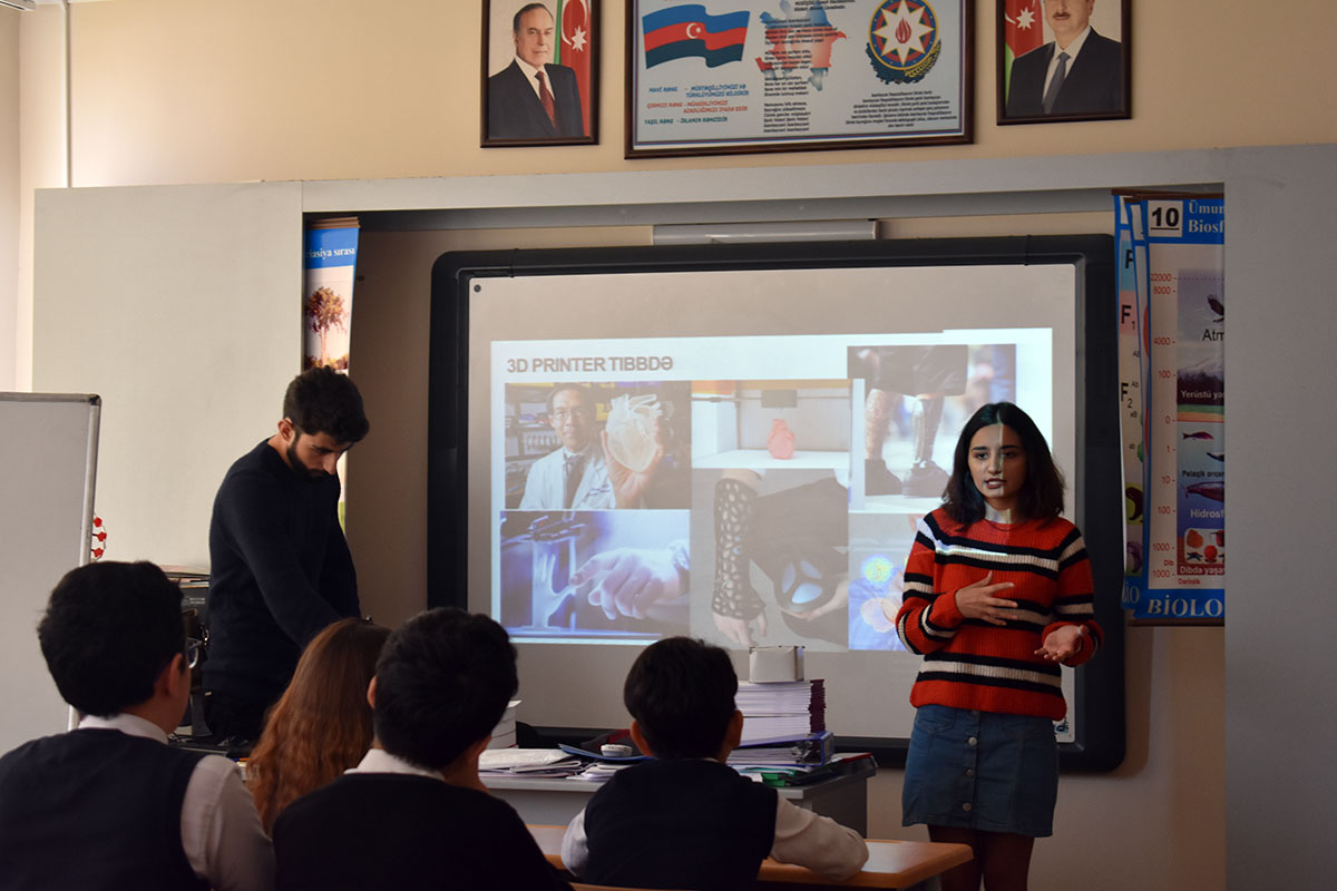 Khazar University Teachers Met with Students