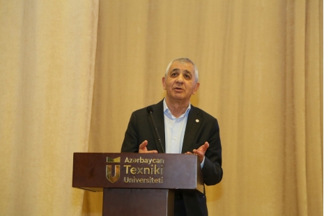 Prof.Akad. Hamlet İsaxanlı Azərbaycan Texniki Universitetində “Universitet-Sənaye Əməkdaşlığı, İstiqamətlər, Nümunələr və Süni İntellekt” adlı Beynəlxalq Forumda  
