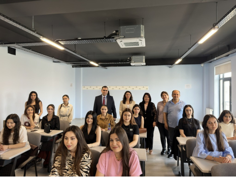 Kafkas Universitetinin nümayəndələri Xəzər Universitetində   