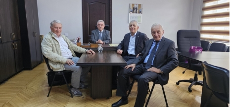 Prof.Akad. Hamlet İsaxanlı Azərbaycan Elm və Təhsil Nazirliyi Riyaziyyat və Mexanika İnstitutunun seminarında 