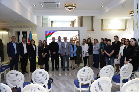 Departament müəllimləri  Müstəqillik Gününə həsr olunmuş seminarda