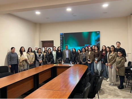 Tarix və arxeologiya departamenti müəlliminin ustad dərsi   