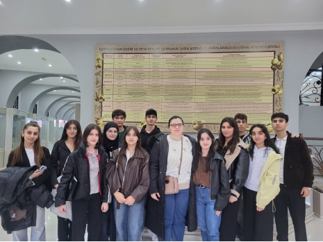Tələbələrin muzeylərə səfəri